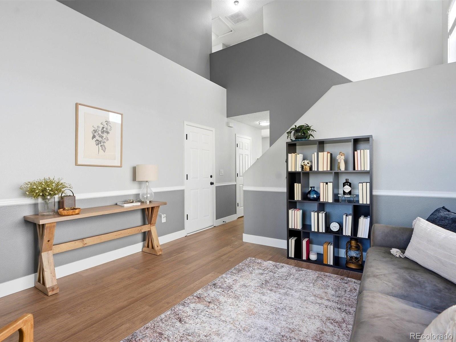 MLS Image #3 for 339  ivory circle,aurora, Colorado
