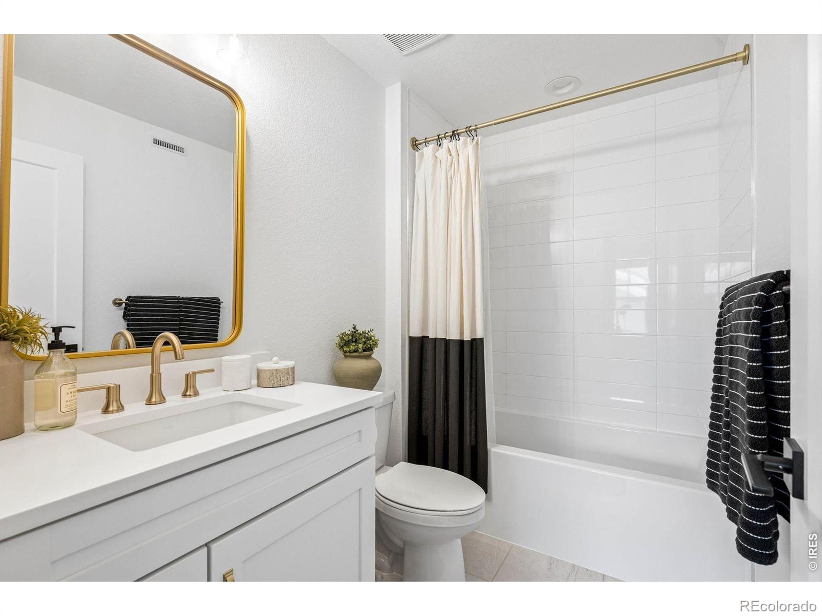 MLS Image #30 for 1555  chestnut avenue,erie, Colorado