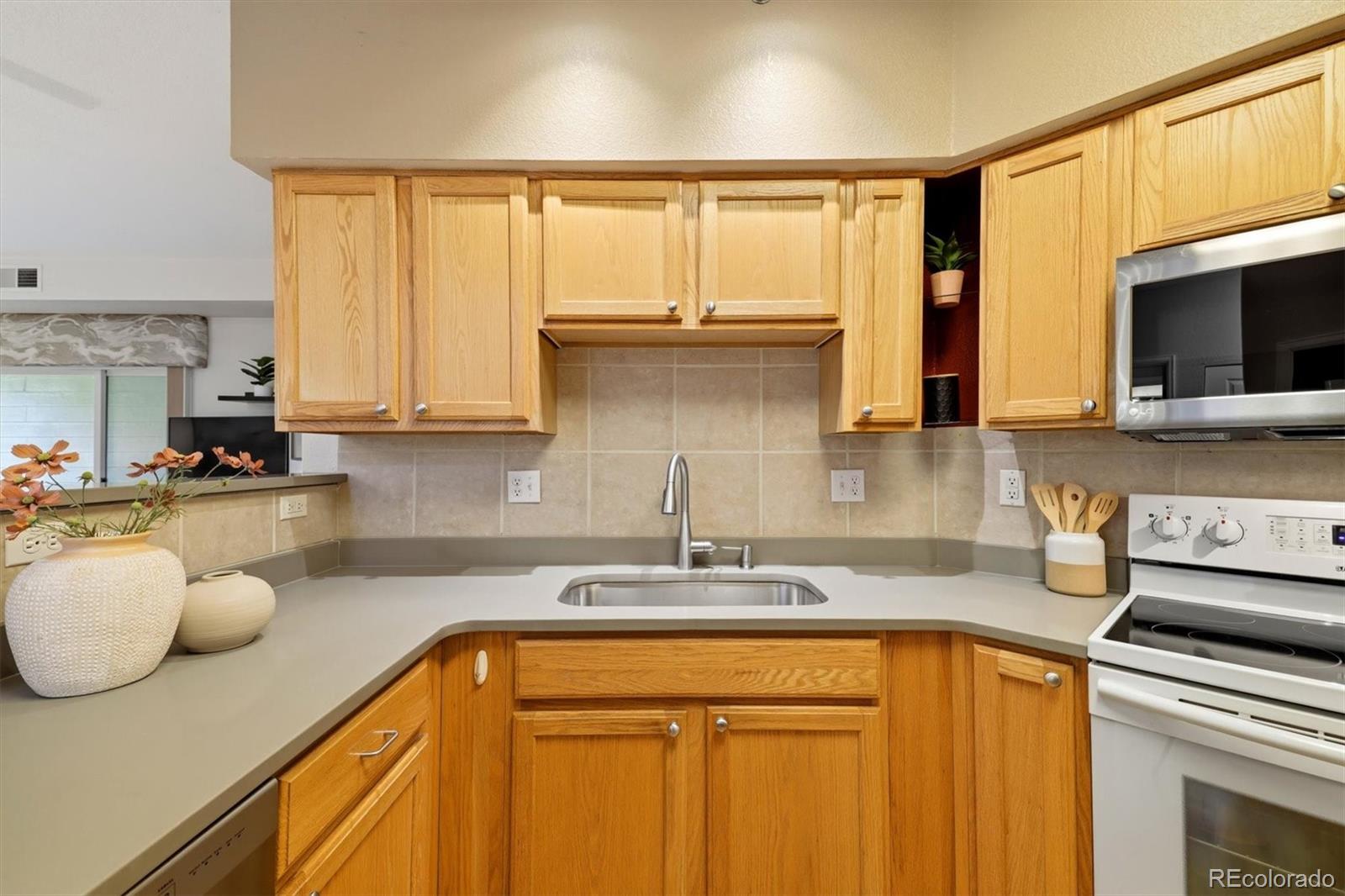 MLS Image #7 for 2896 w riverwalk circle,littleton, Colorado