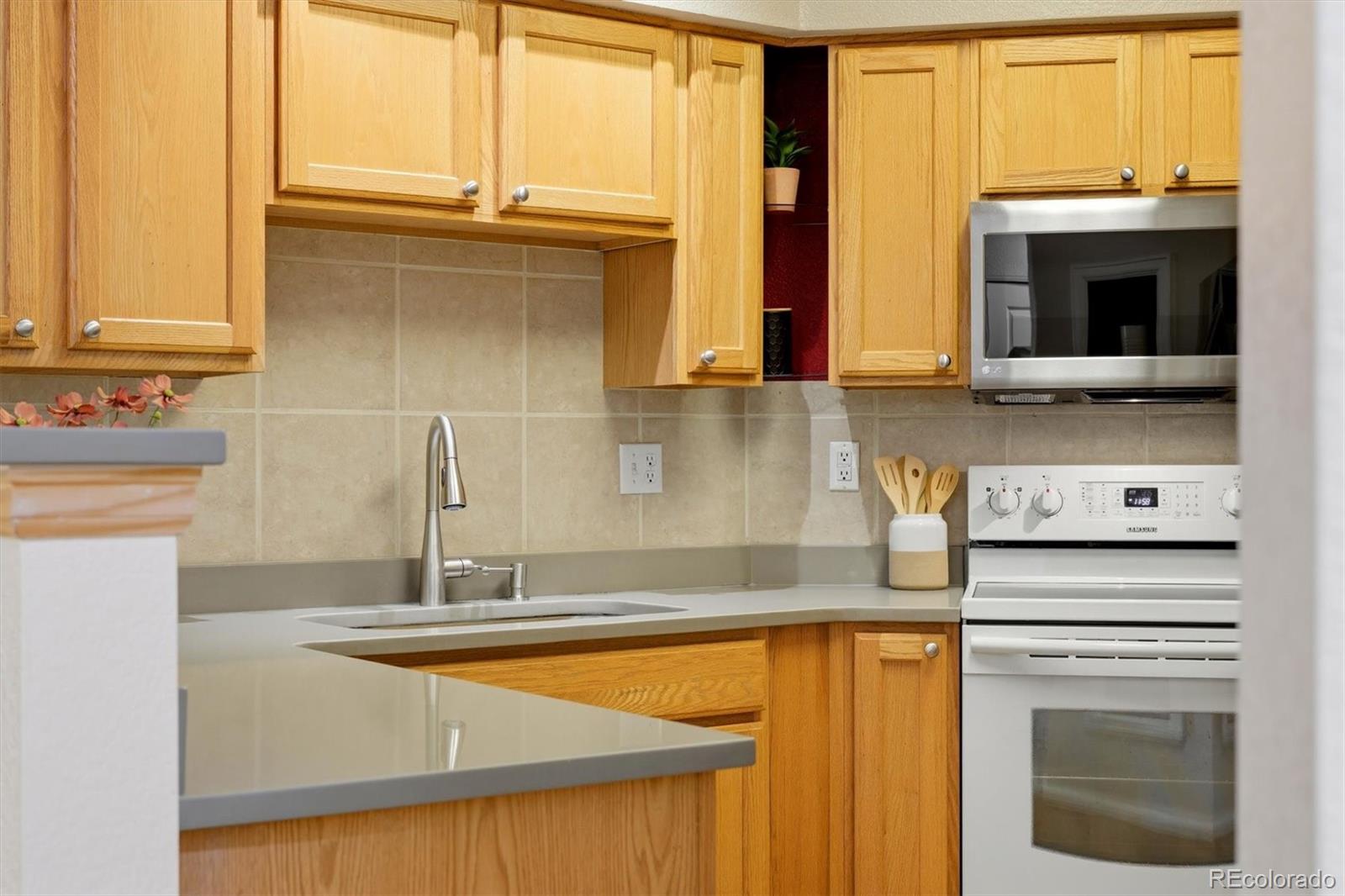 MLS Image #8 for 2896 w riverwalk circle,littleton, Colorado