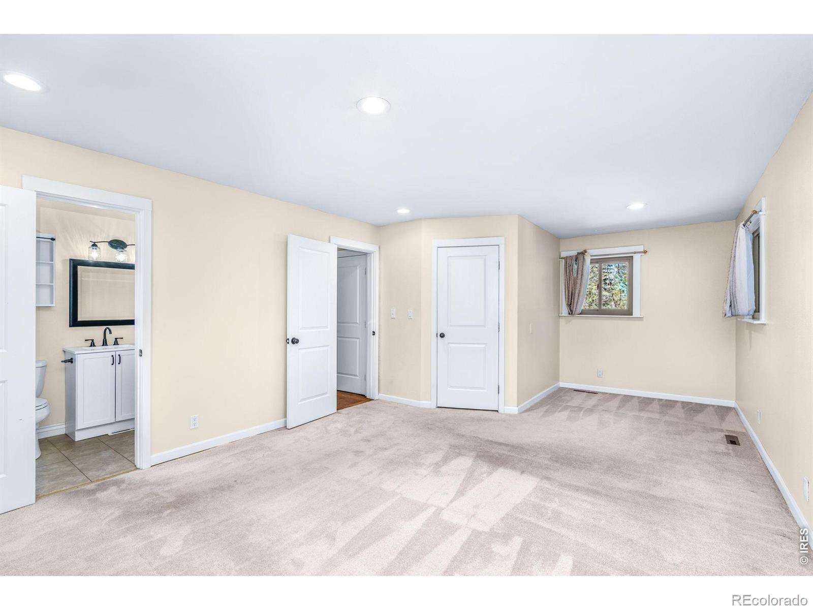 MLS Image #21 for 1028 e lake street,fort collins, Colorado