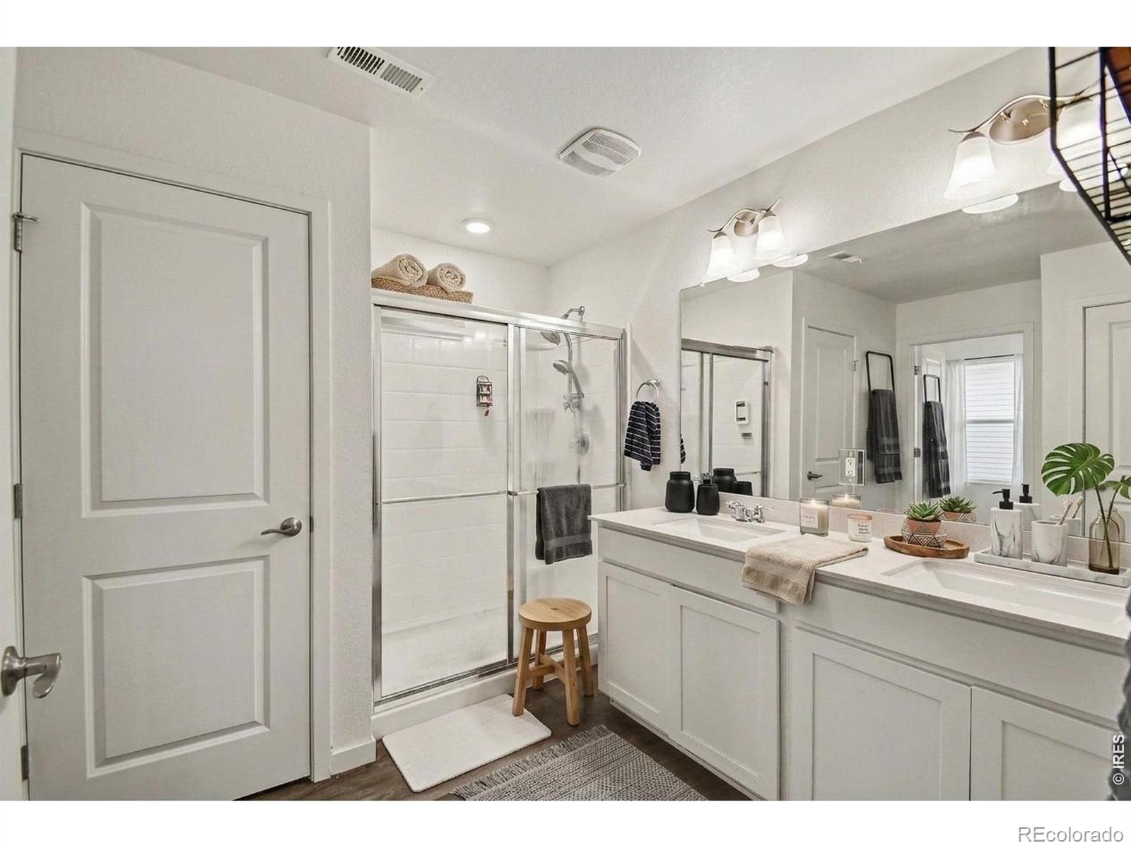 MLS Image #17 for 225  swallow road,johnstown, Colorado