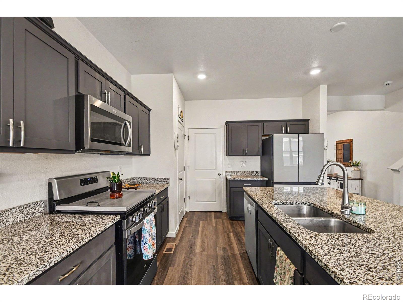 MLS Image #8 for 225  swallow road,johnstown, Colorado