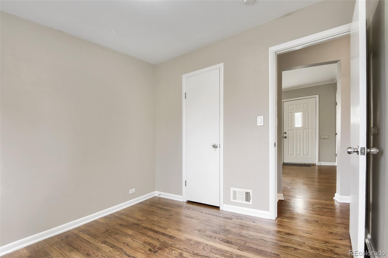 MLS Image #4 for 1704 w crestline avenue,littleton, Colorado
