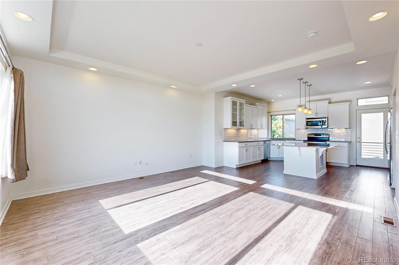 MLS Image #14 for 5038 n andes way,denver, Colorado