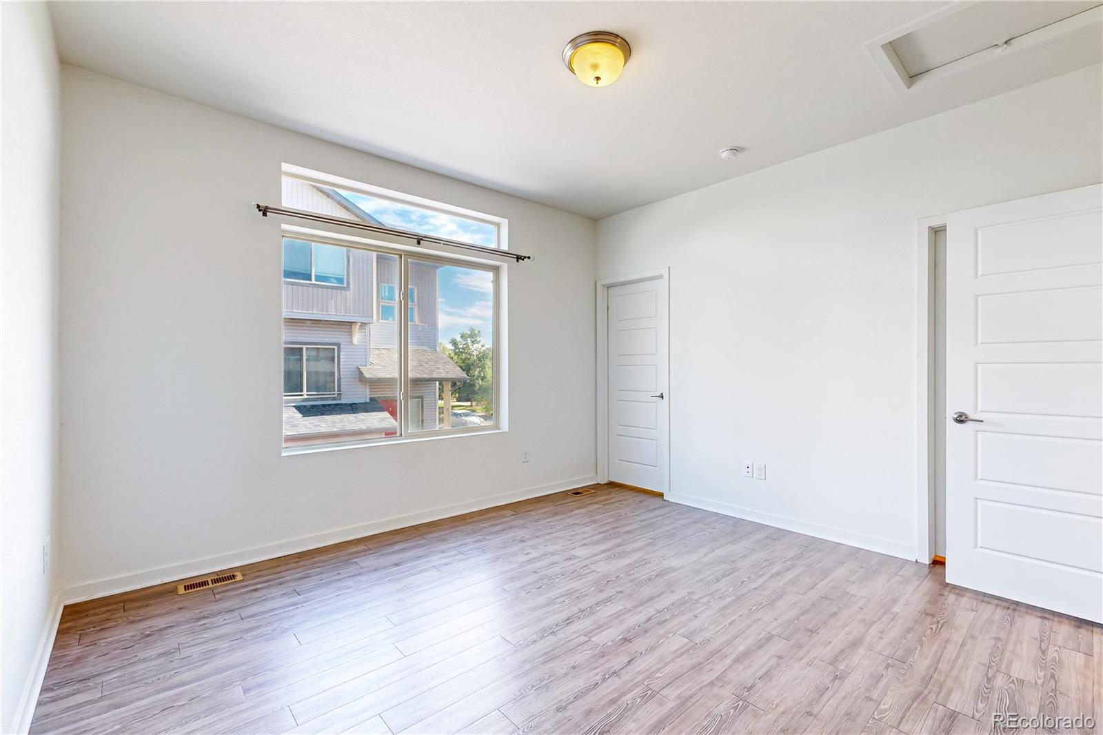 MLS Image #20 for 5038 n andes way,denver, Colorado