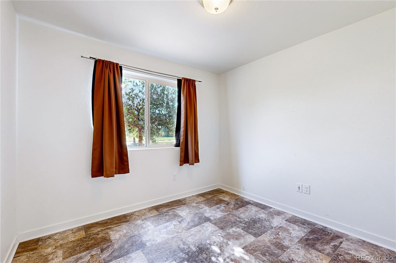 MLS Image #23 for 5038 n andes way,denver, Colorado
