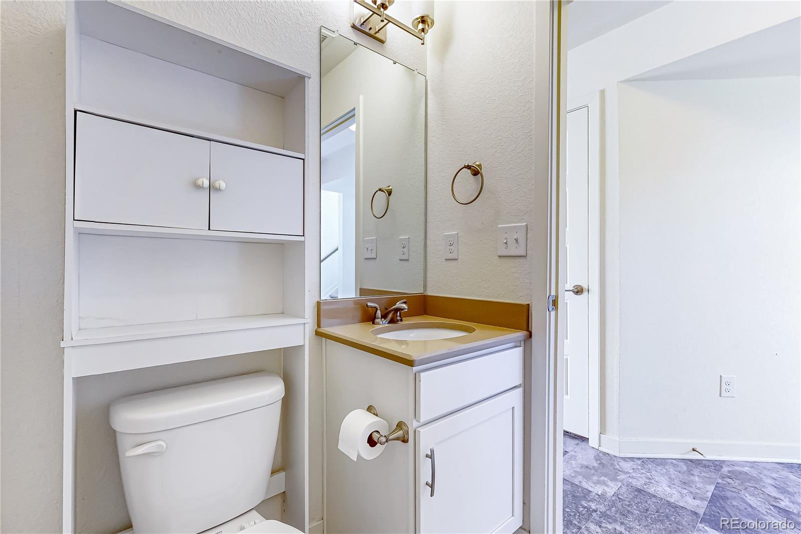 MLS Image #8 for 5038 n andes way,denver, Colorado