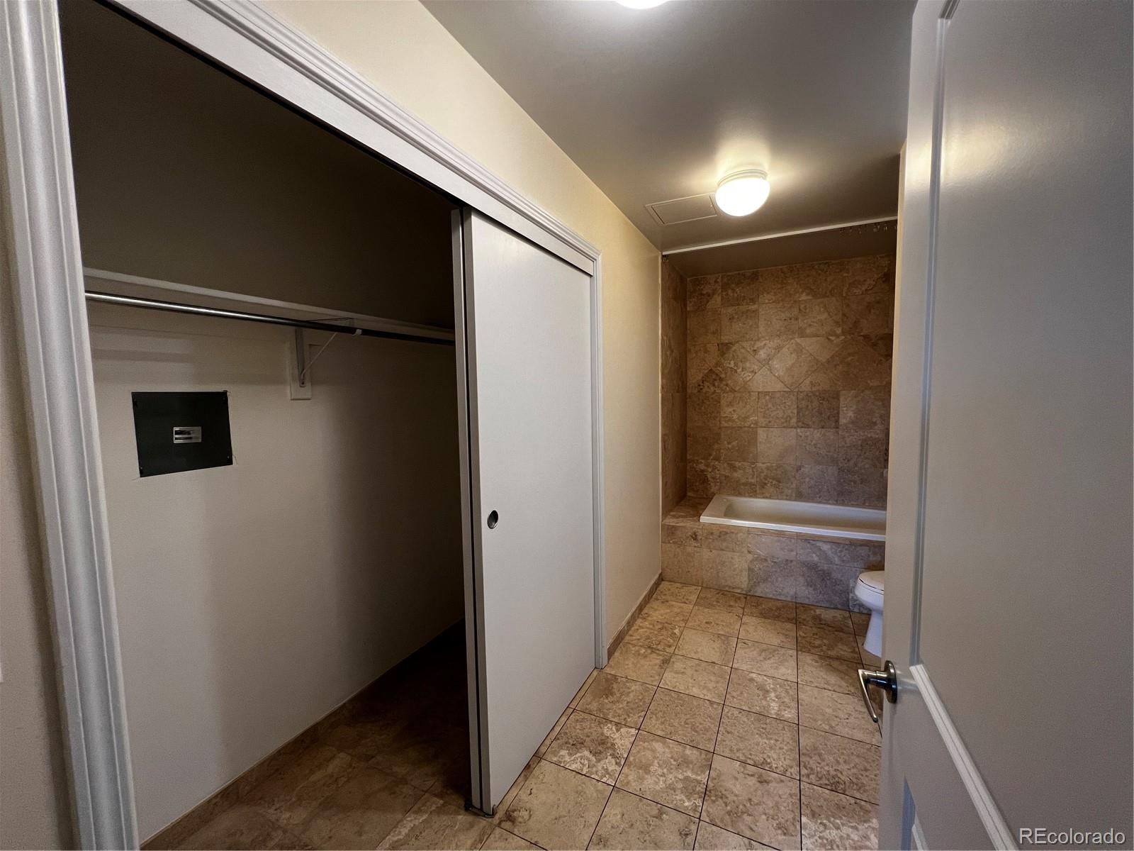 MLS Image #16 for 925 n lincoln street,denver, Colorado