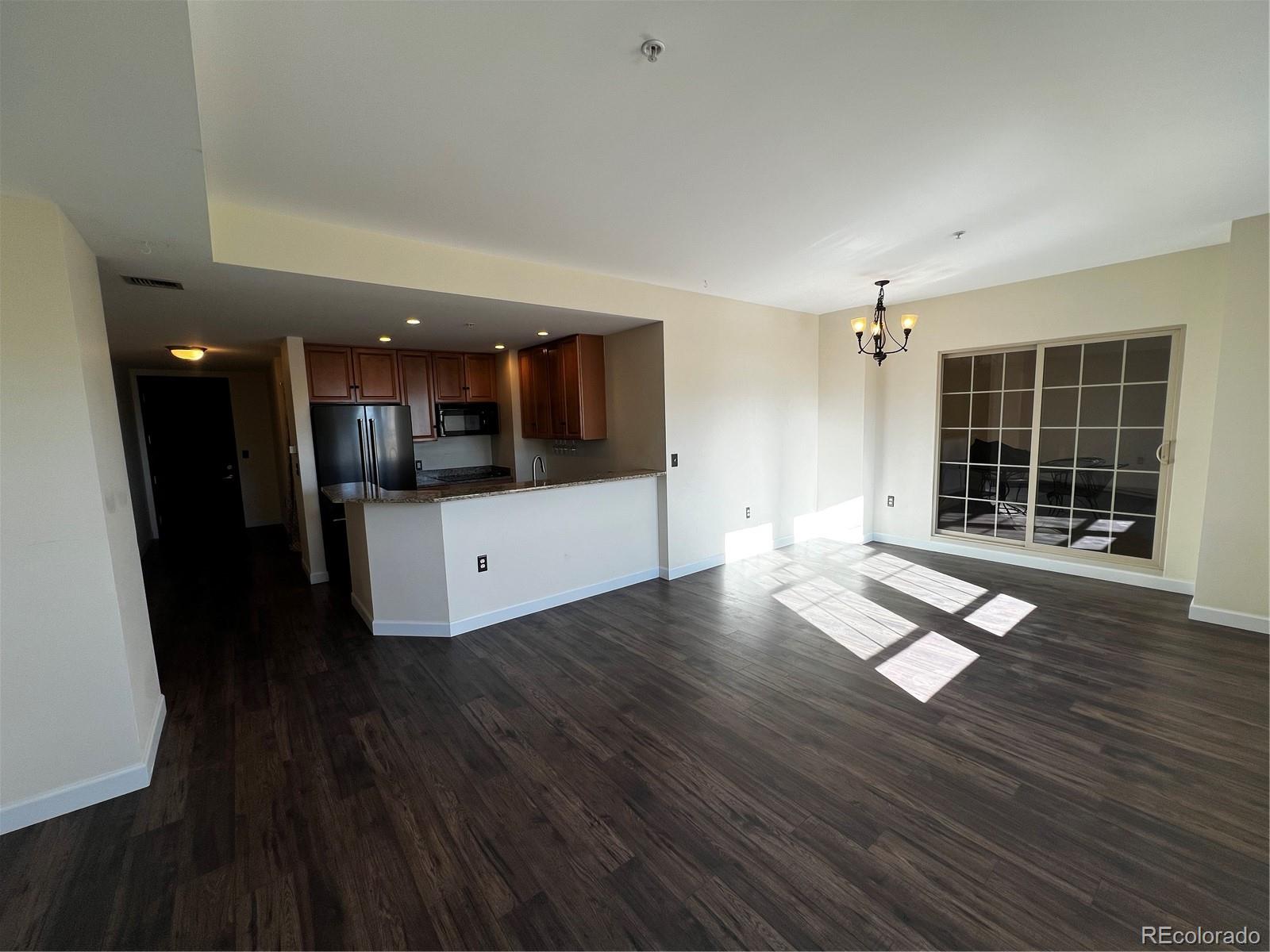 MLS Image #29 for 925 n lincoln street,denver, Colorado