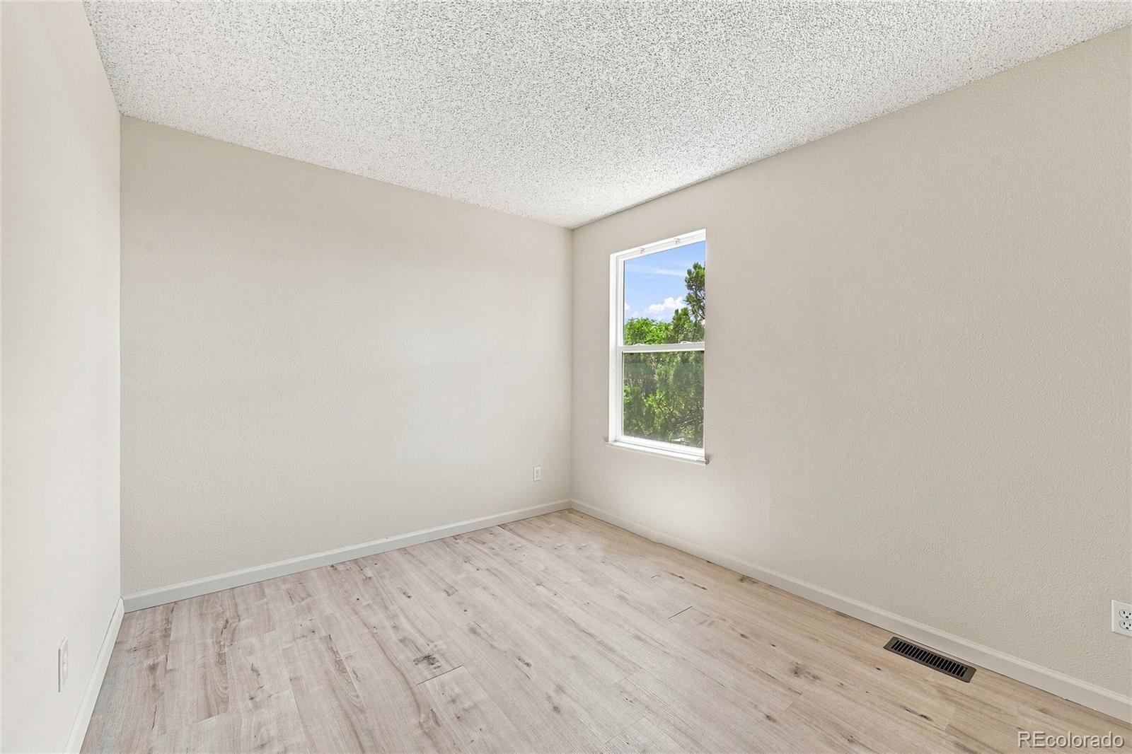 MLS Image #21 for 4385  basswood drive,colorado springs, Colorado