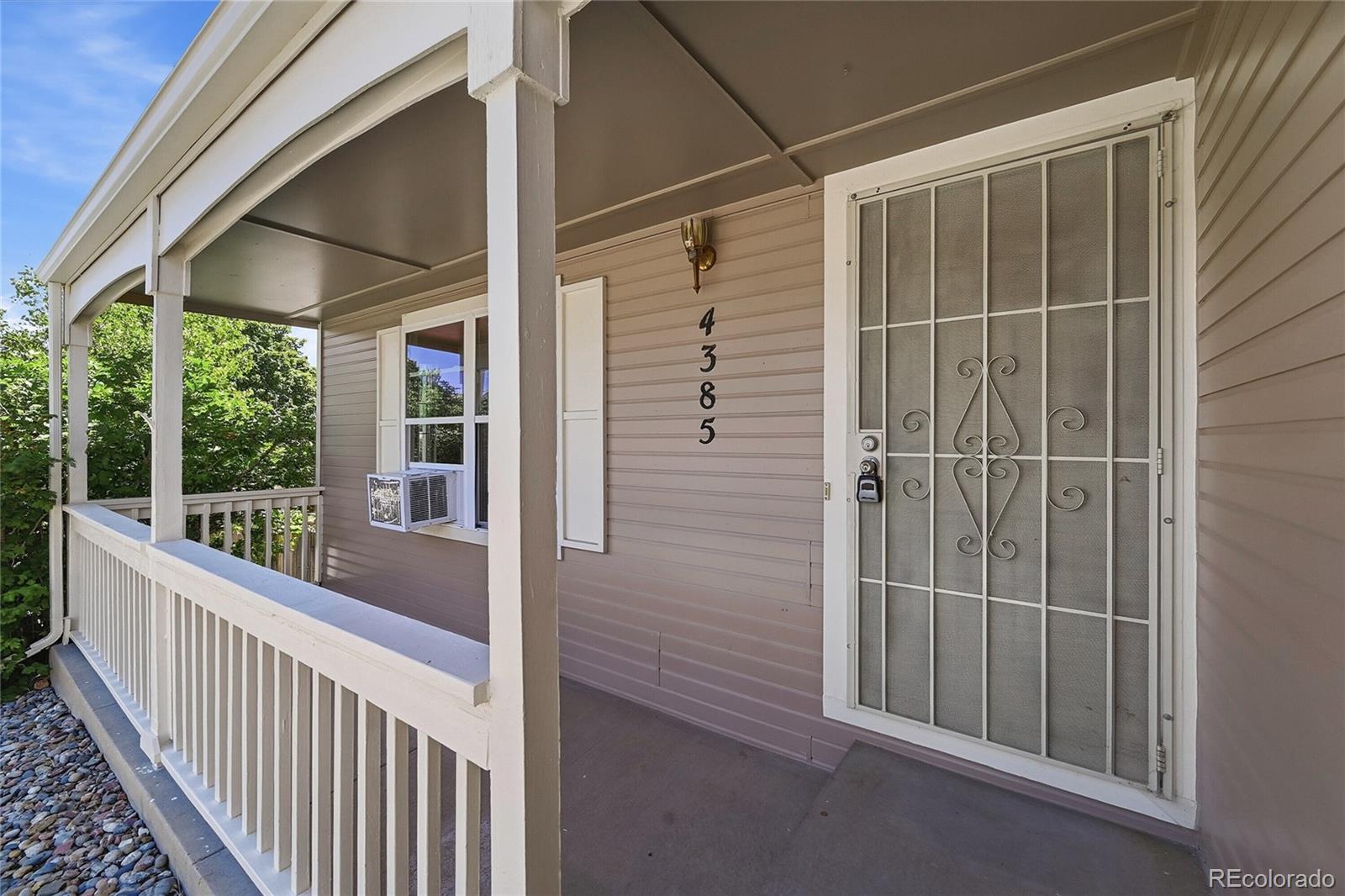 MLS Image #4 for 4385  basswood drive,colorado springs, Colorado