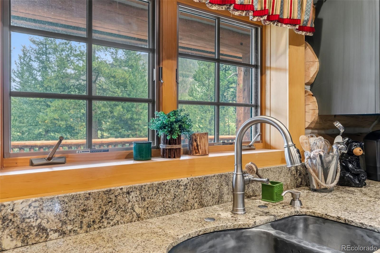 MLS Image #14 for 124  yarrow lane,dillon, Colorado