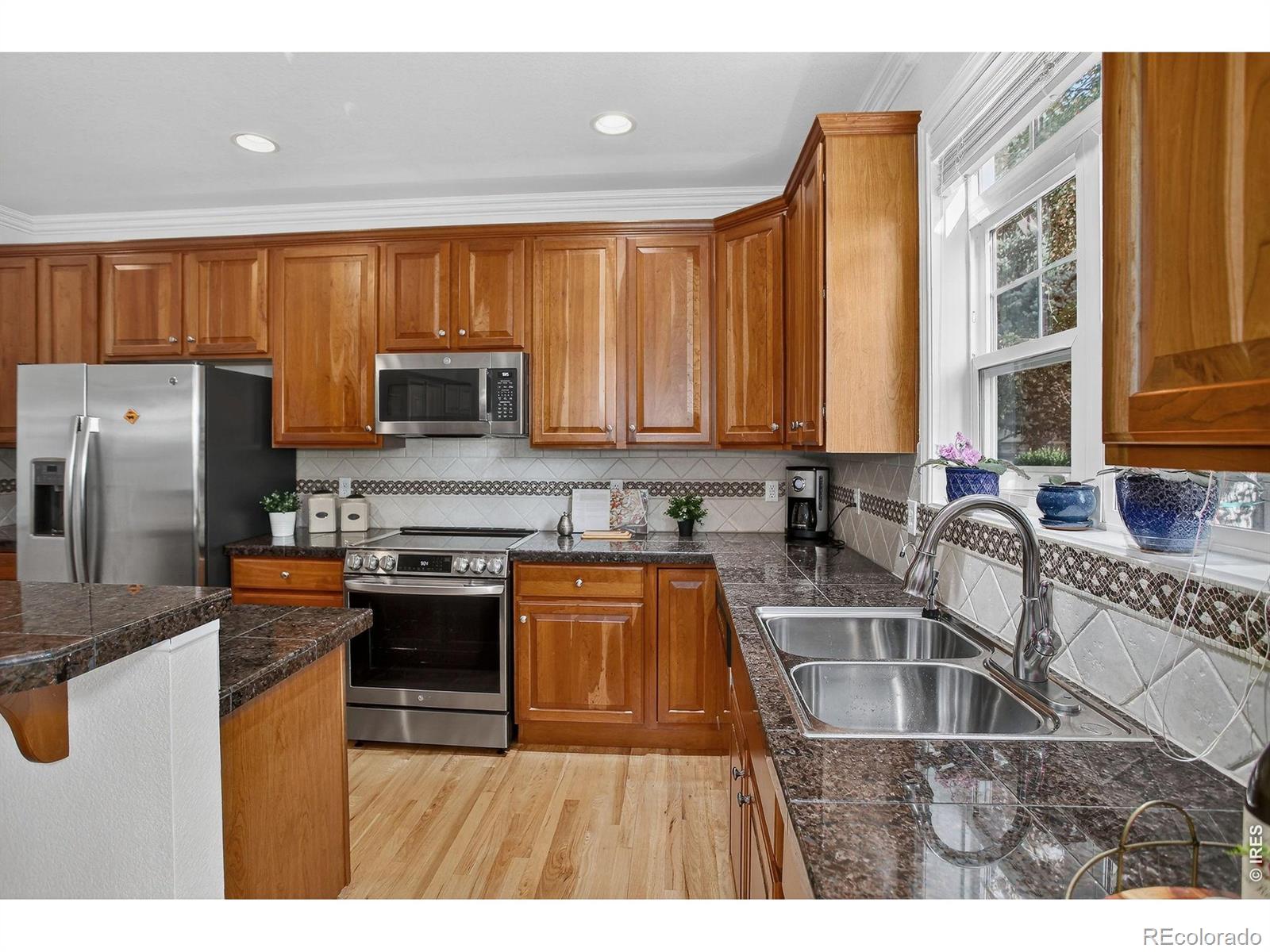 MLS Image #12 for 1095  terrace circle,boulder, Colorado