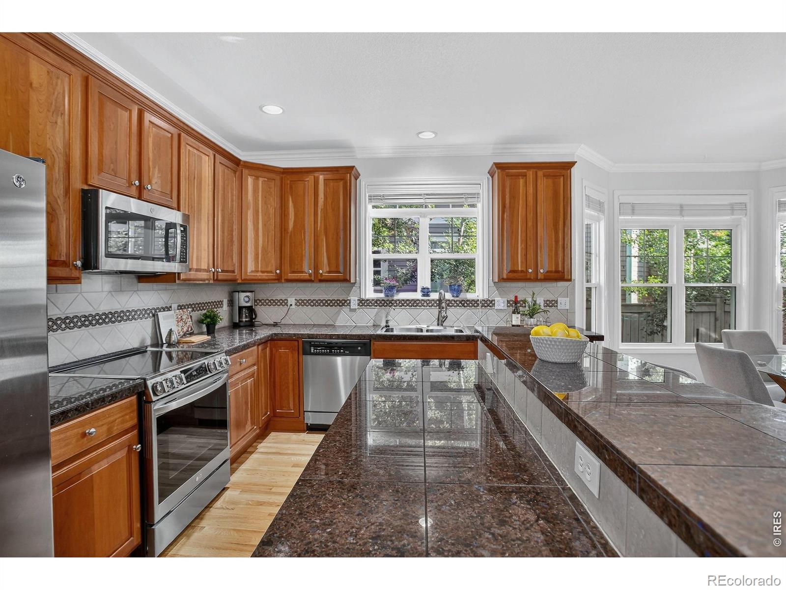 MLS Image #14 for 1095  terrace circle,boulder, Colorado