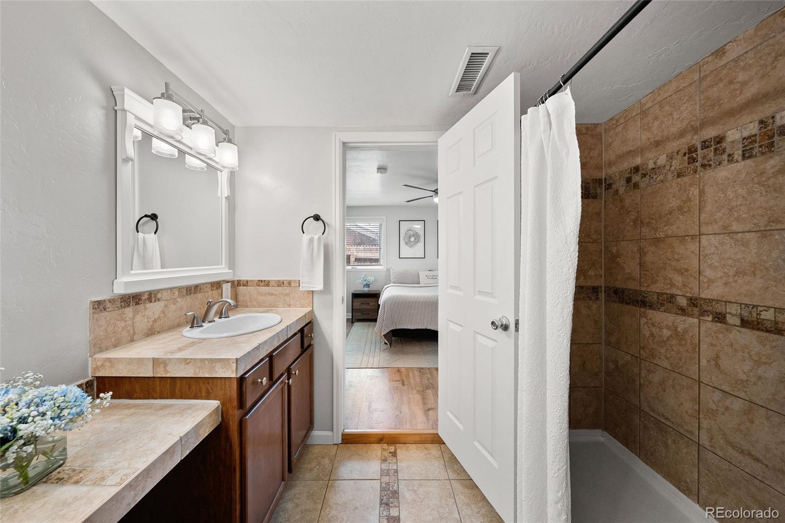MLS Image #27 for 4676 s lincoln street,englewood, Colorado