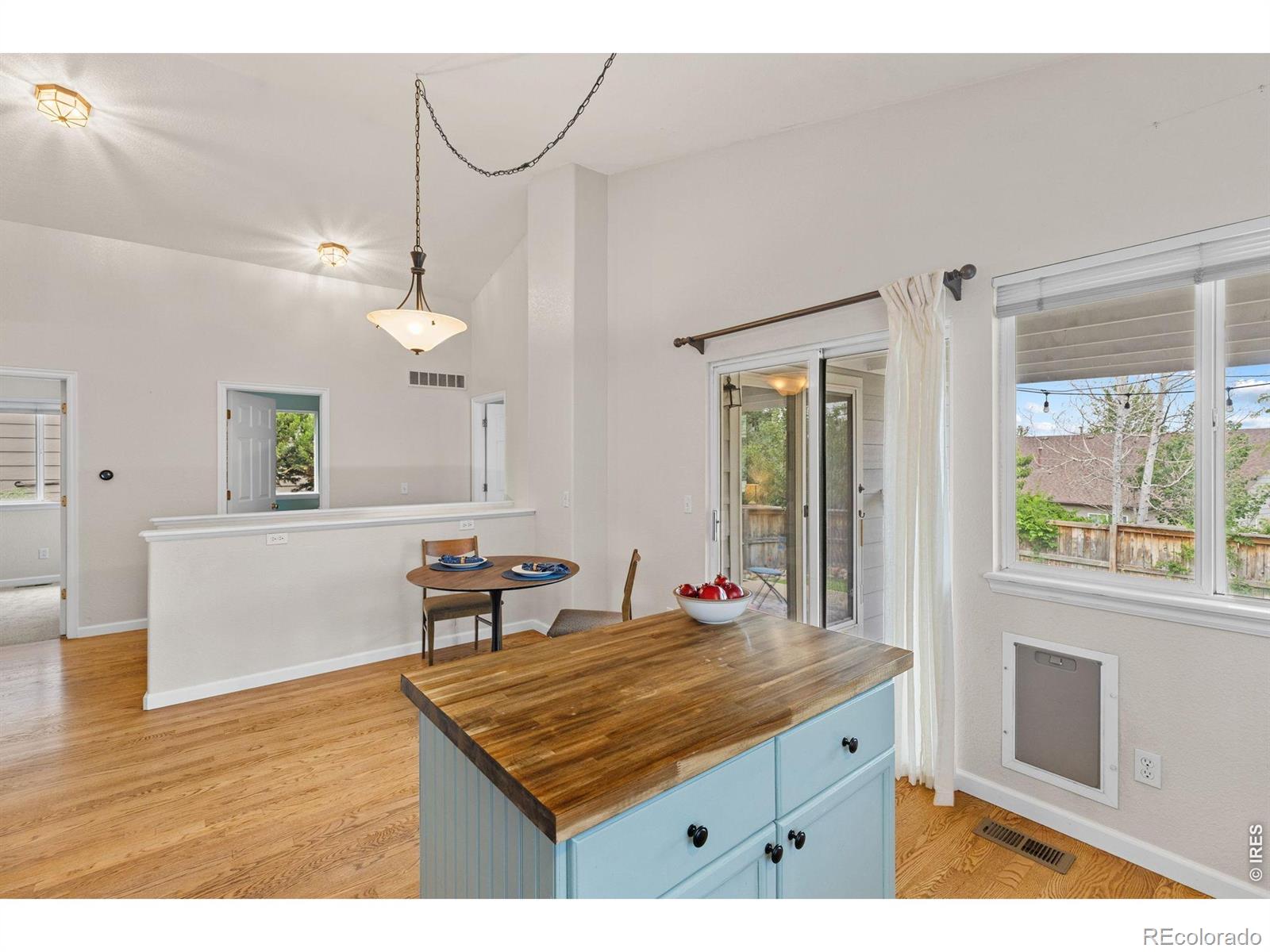 MLS Image #12 for 9712  queenscliffe drive,highlands ranch, Colorado
