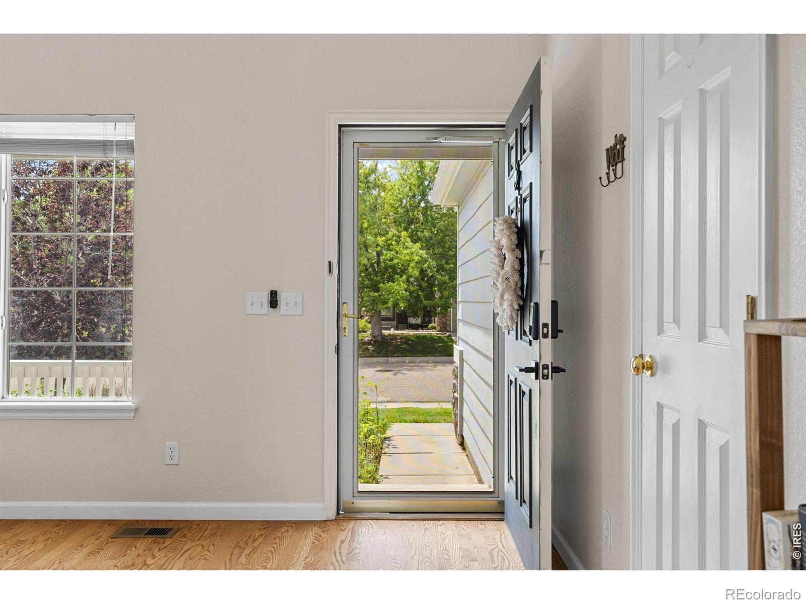 MLS Image #3 for 9712  queenscliffe drive,highlands ranch, Colorado