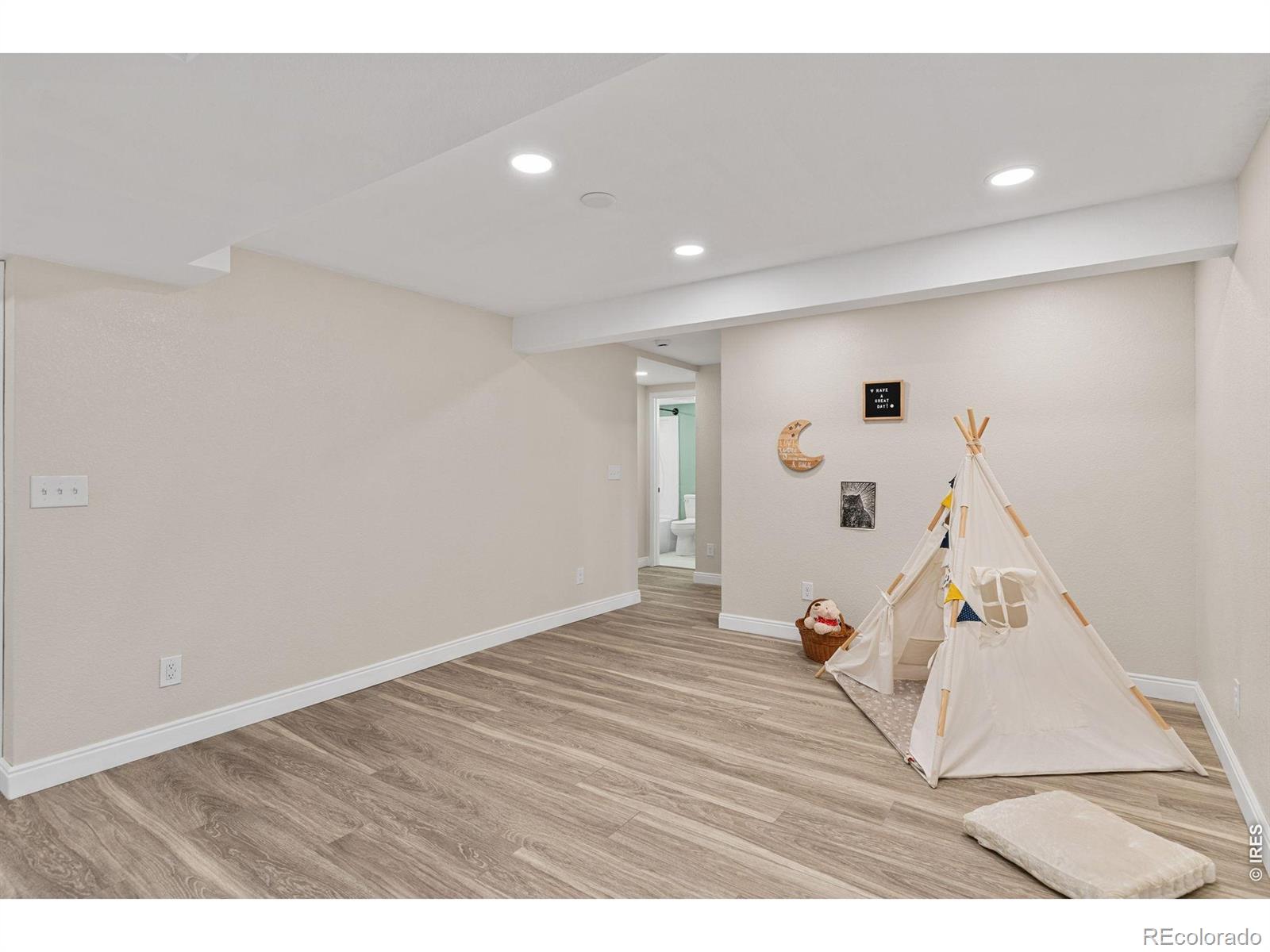 MLS Image #31 for 9712  queenscliffe drive,highlands ranch, Colorado