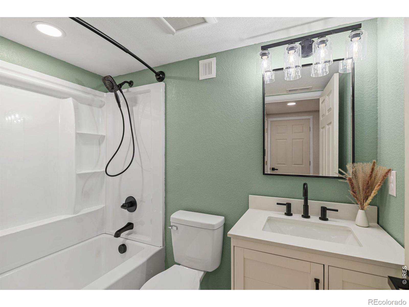 MLS Image #35 for 9712  queenscliffe drive,highlands ranch, Colorado
