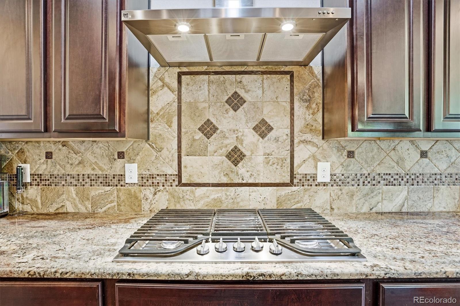 MLS Image #14 for 2249 s norse way,denver, Colorado