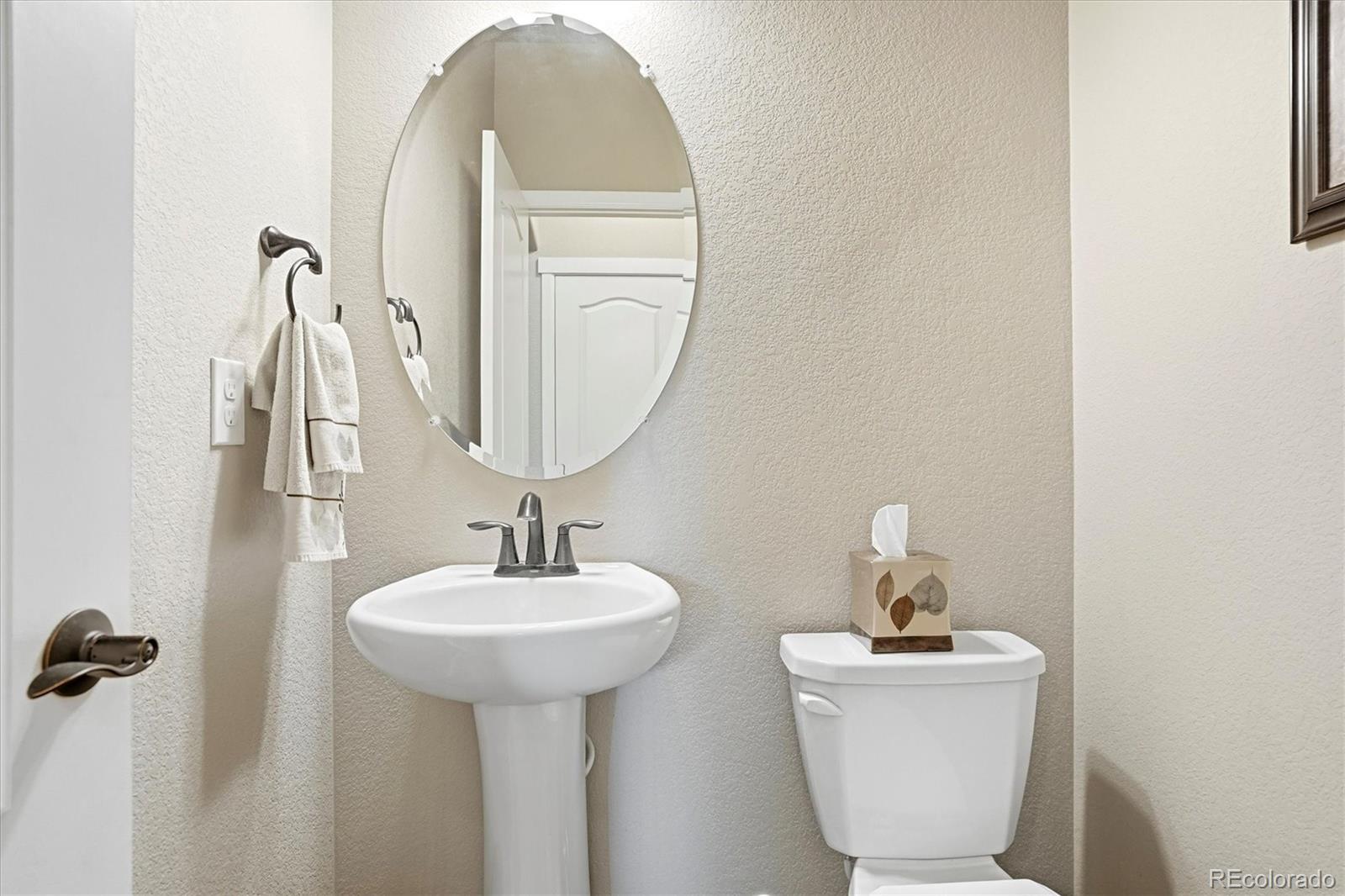 MLS Image #19 for 2249 s norse way,denver, Colorado