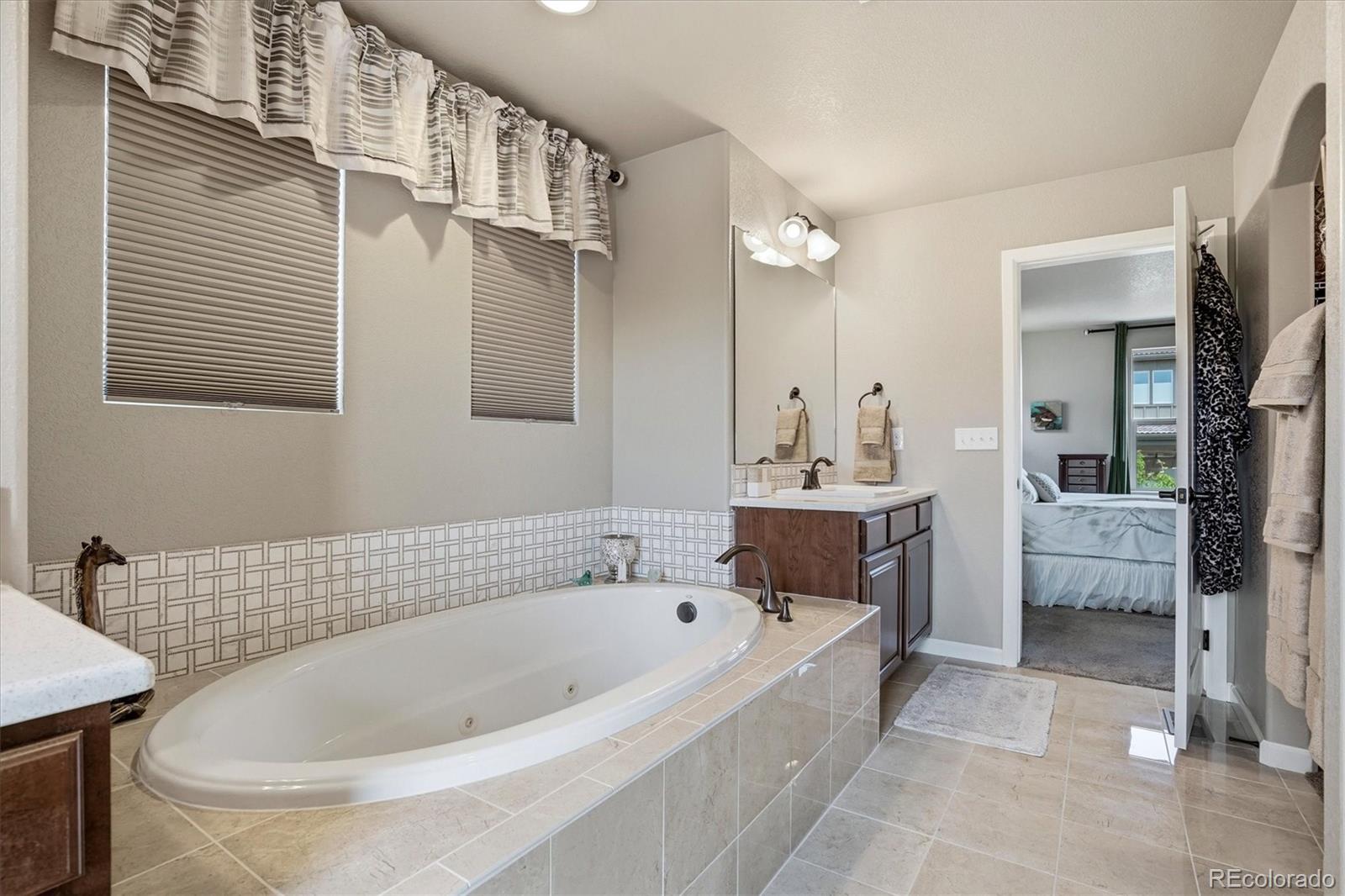 MLS Image #25 for 2249 s norse way,denver, Colorado