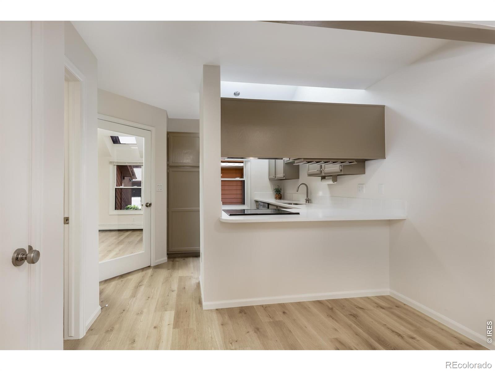 MLS Image #13 for 3118  bell drive,boulder, Colorado