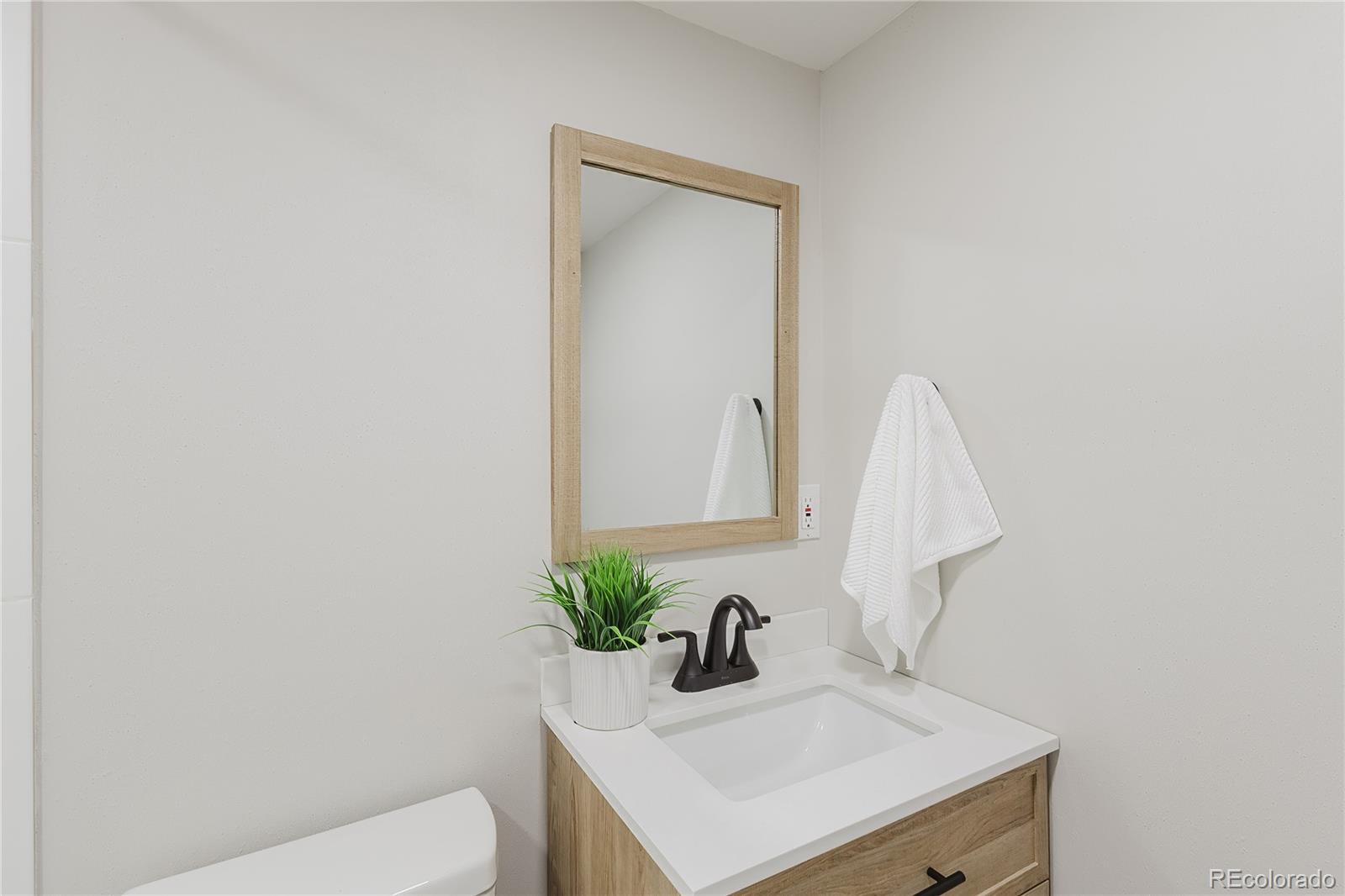 MLS Image #28 for 812 n institute street,colorado springs, Colorado