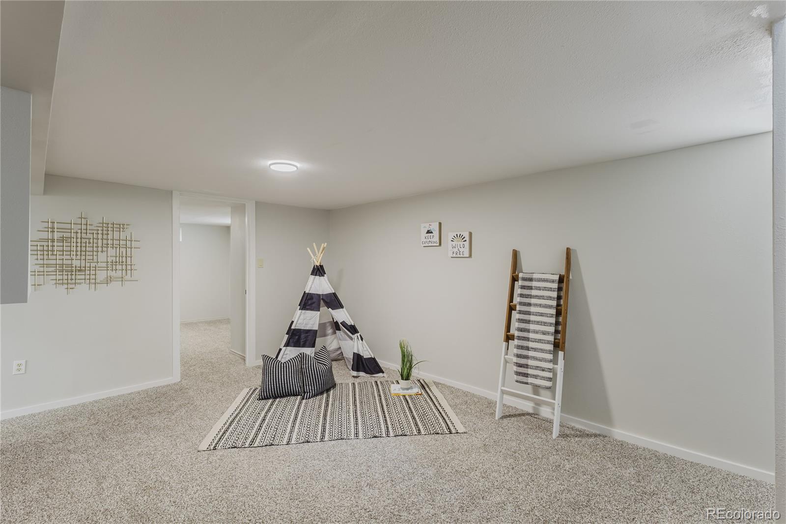MLS Image #33 for 812 n institute street,colorado springs, Colorado