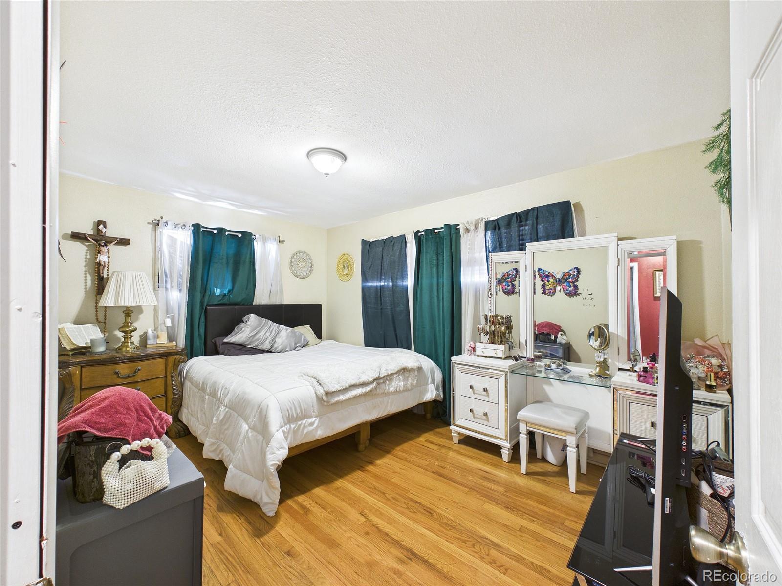 MLS Image #18 for 7234  navajo street,denver, Colorado