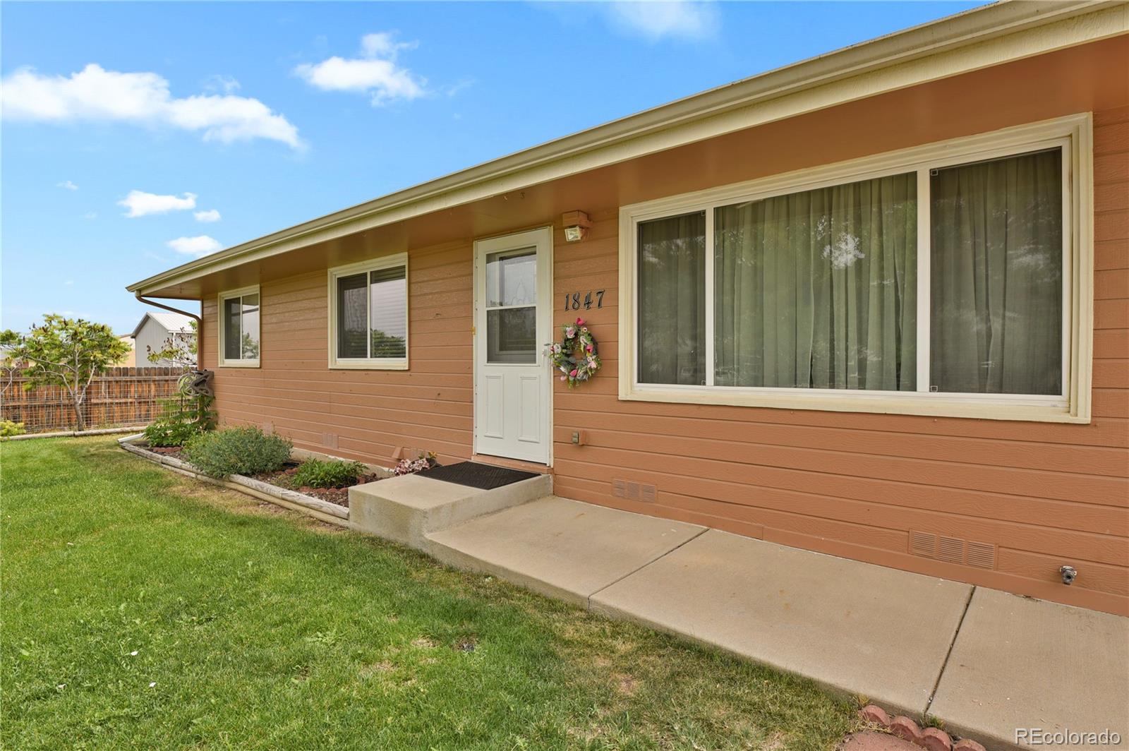 MLS Image #2 for 1847  mountain view drive,erie, Colorado