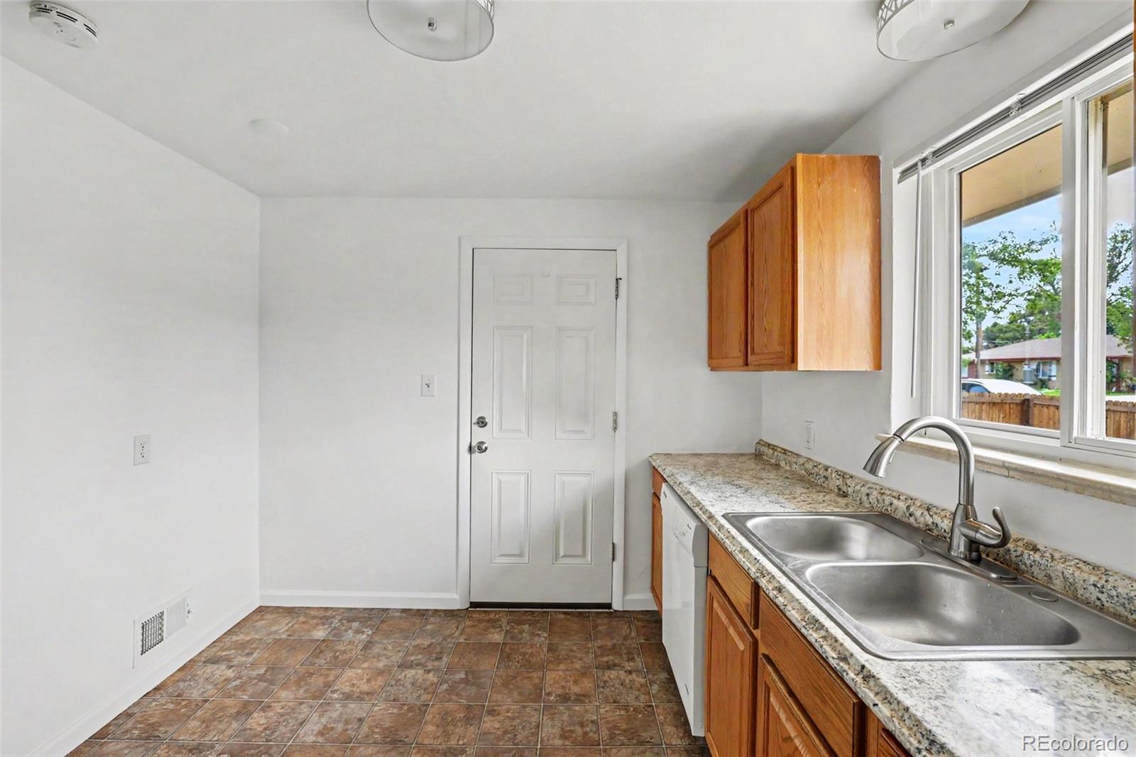 MLS Image #10 for 4636  estes street,wheat ridge, Colorado