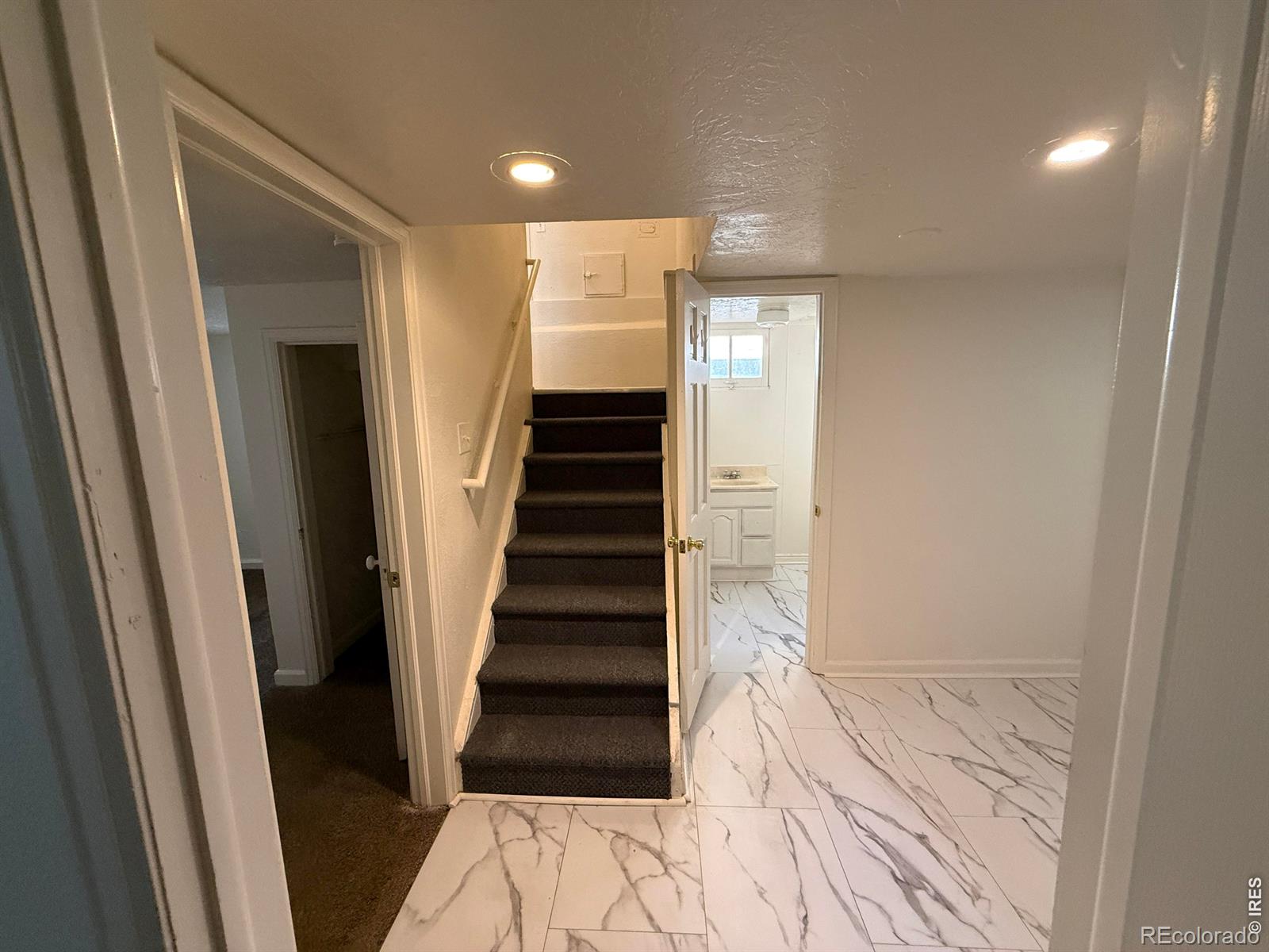 MLS Image #35 for 2005  9th avenue,greeley, Colorado