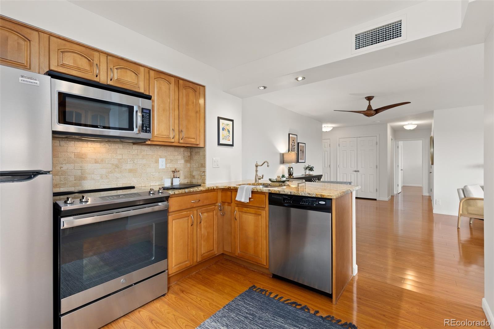 MLS Image #10 for 460 s marion parkway,denver, Colorado