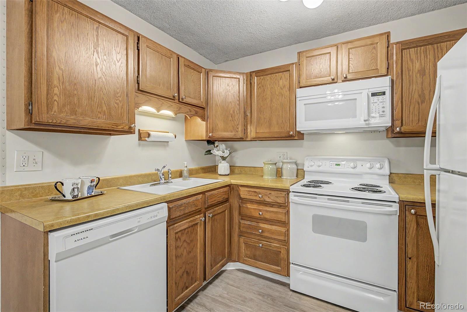MLS Image #12 for 3124 s wheeling way,aurora, Colorado