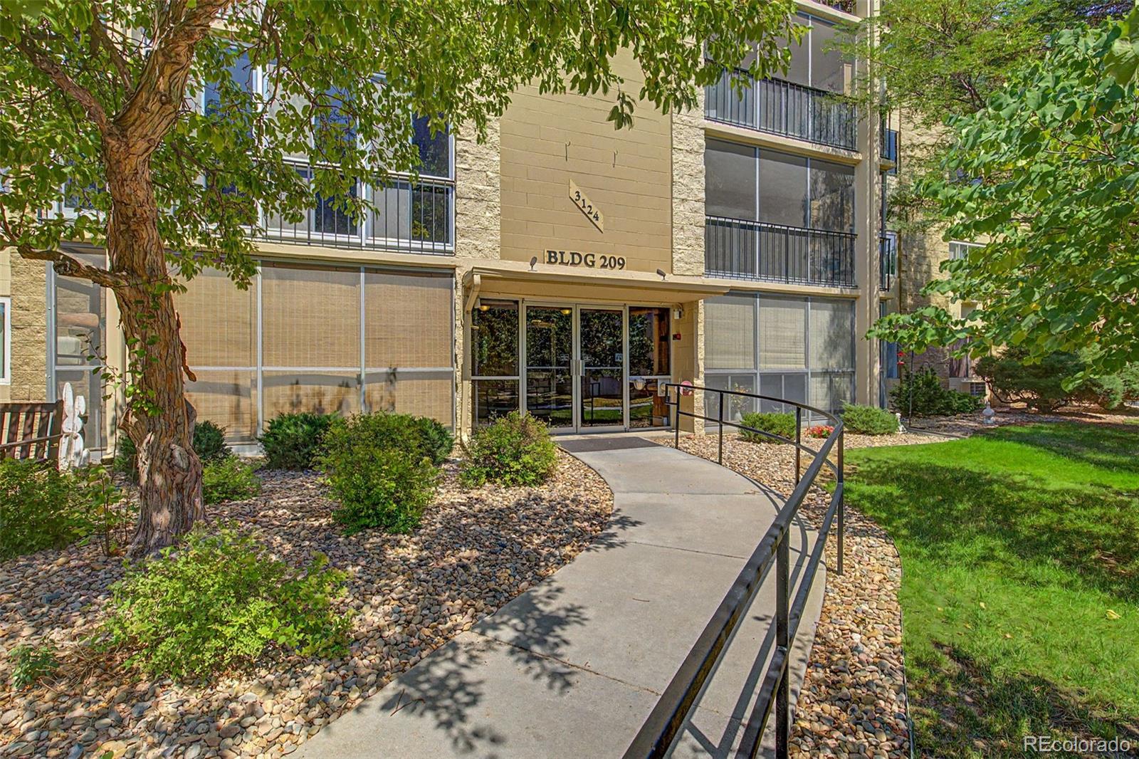 MLS Image #2 for 3124 s wheeling way,aurora, Colorado