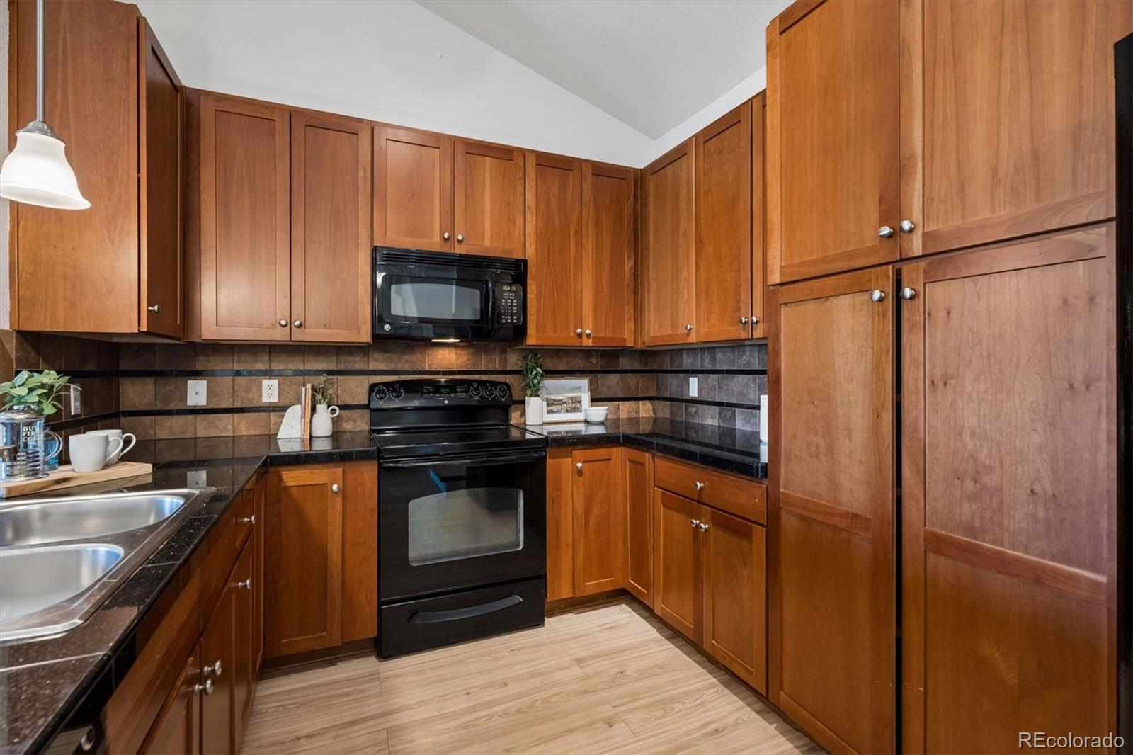 MLS Image #8 for 8726 s kline street,littleton, Colorado