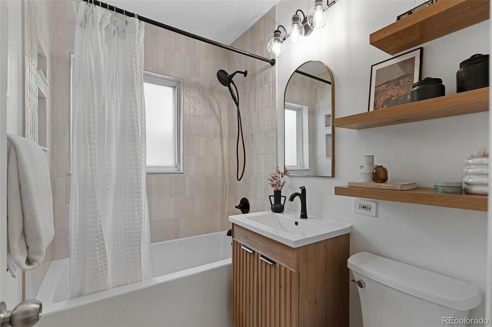 MLS Image #22 for 3067 s downing street,englewood, Colorado