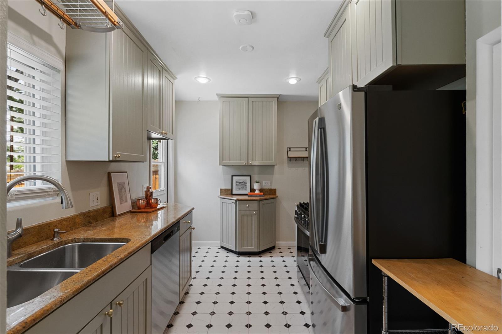 MLS Image #9 for 3067 s downing street,englewood, Colorado