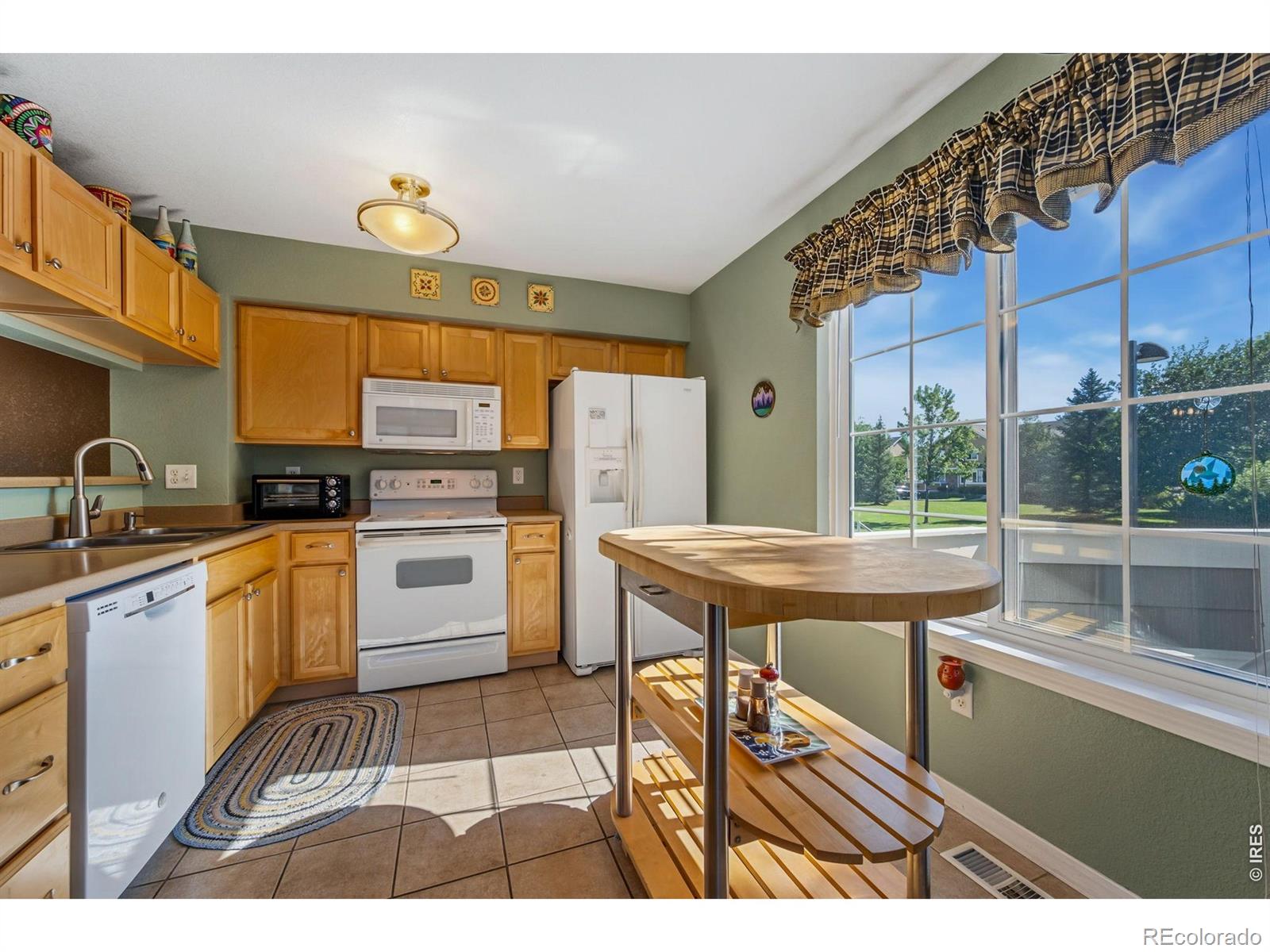 MLS Image #5 for 805  summer hawk drive,longmont, Colorado