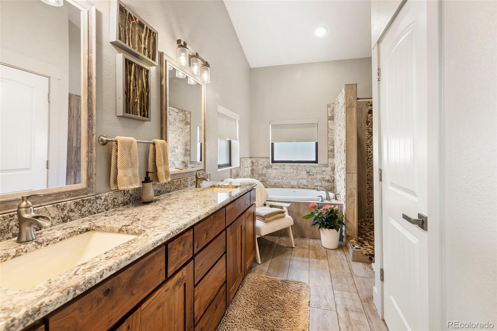 MLS Image #25 for 5542  north road,divide, Colorado