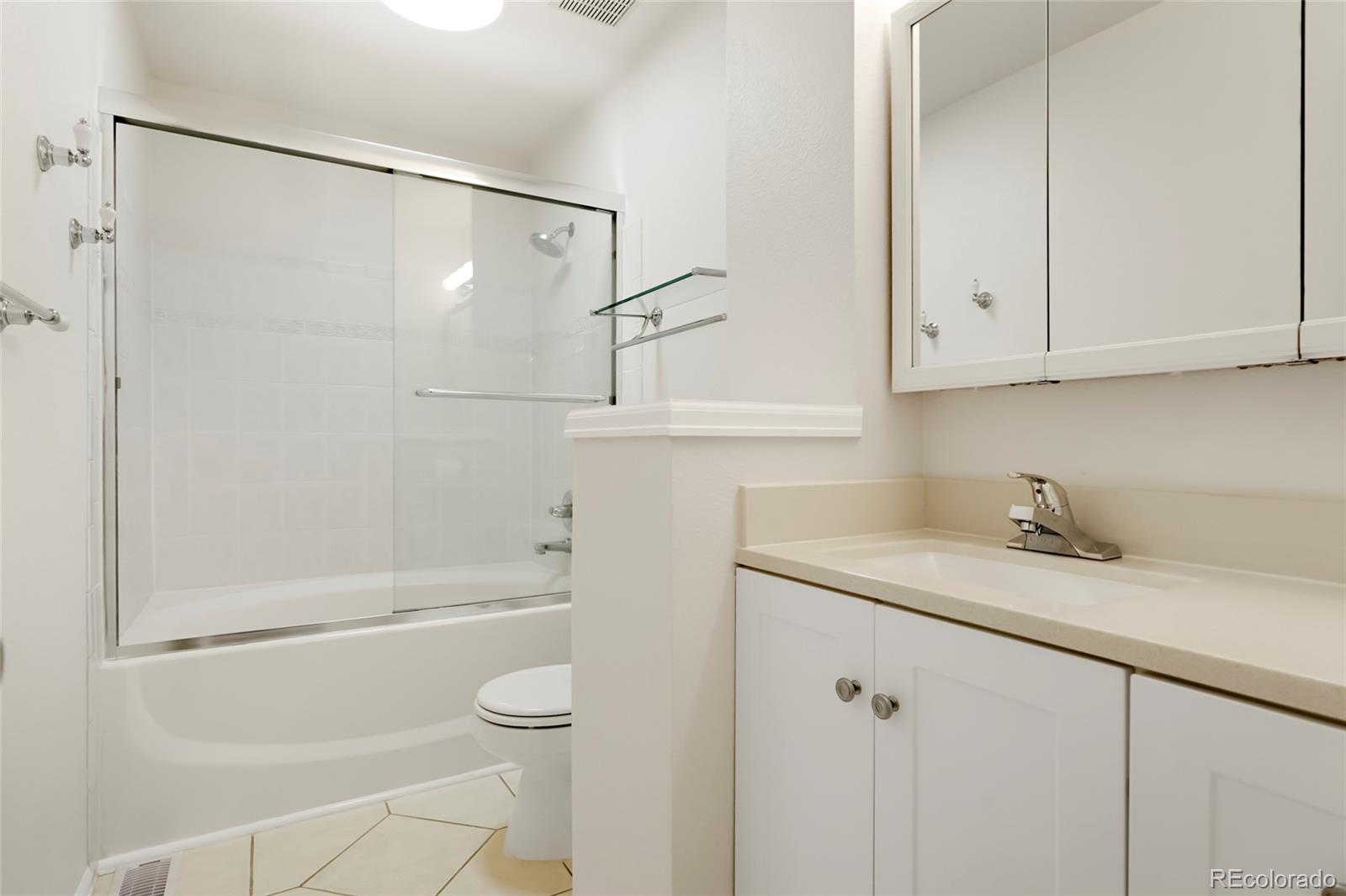 MLS Image #14 for 11654  community center drive,northglenn, Colorado