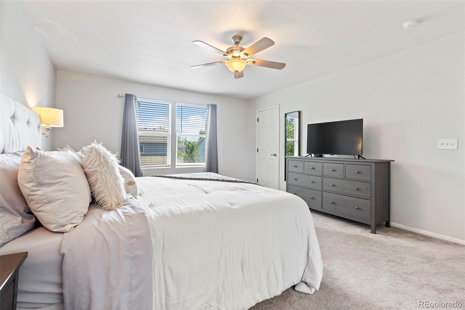 MLS Image #17 for 570 e 77th drive,denver, Colorado