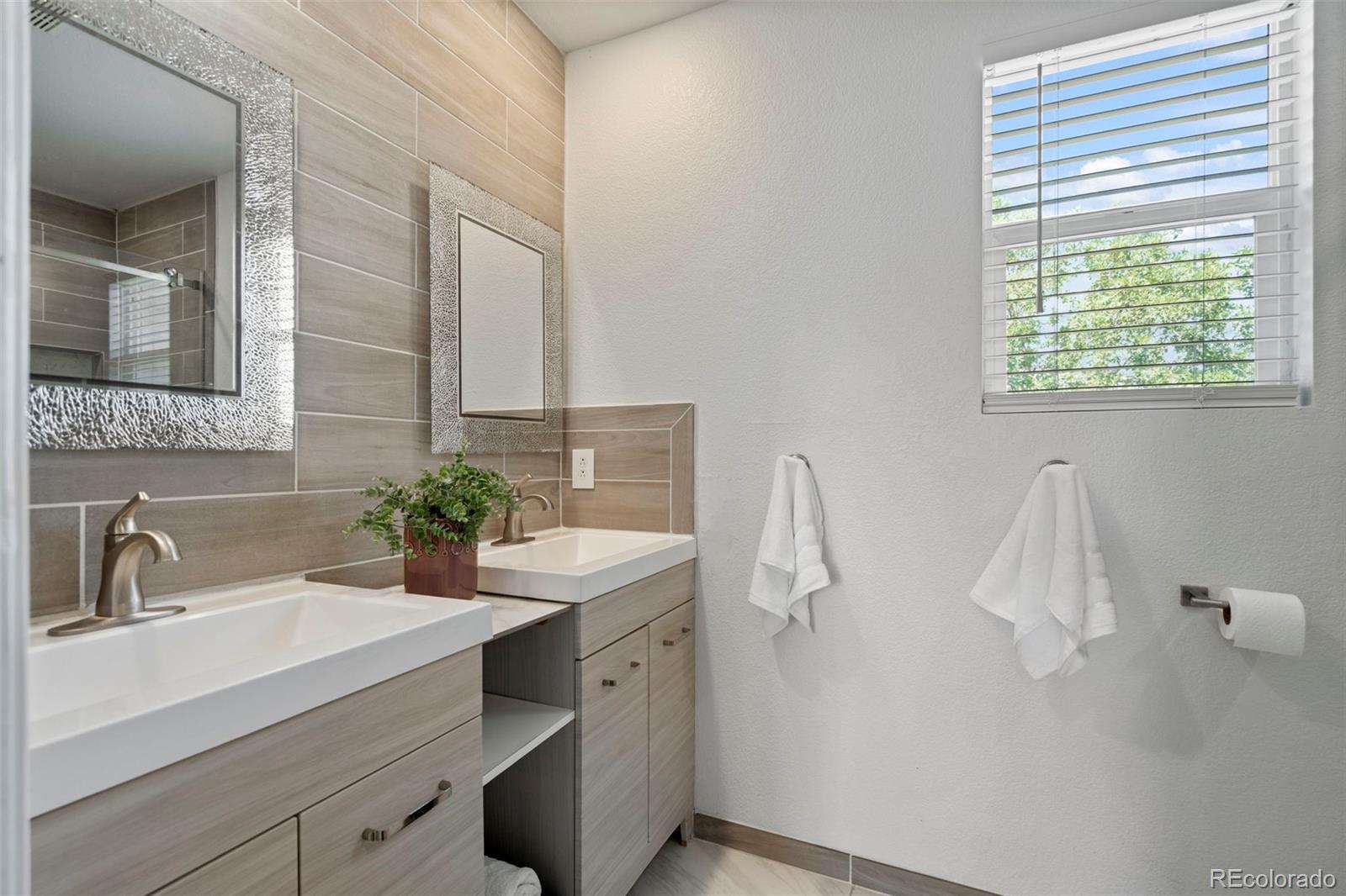 MLS Image #20 for 570 e 77th drive,denver, Colorado