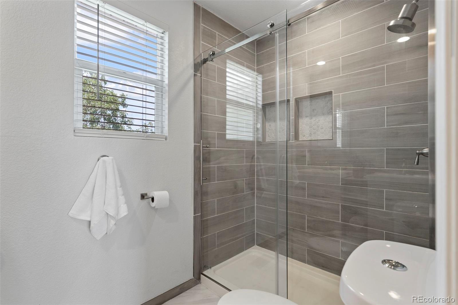 MLS Image #22 for 570 e 77th drive,denver, Colorado