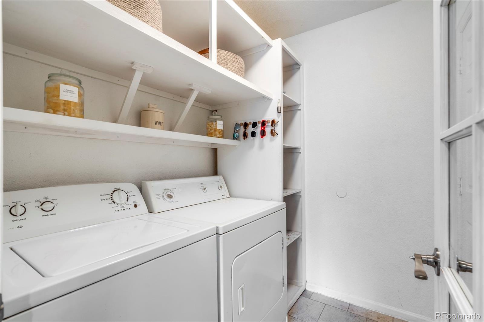 MLS Image #31 for 570 e 77th drive,denver, Colorado