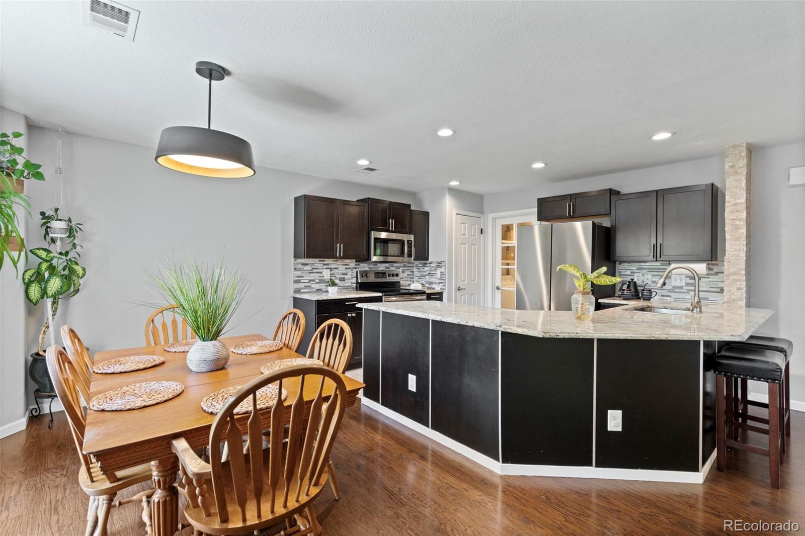 MLS Image #8 for 570 e 77th drive,denver, Colorado