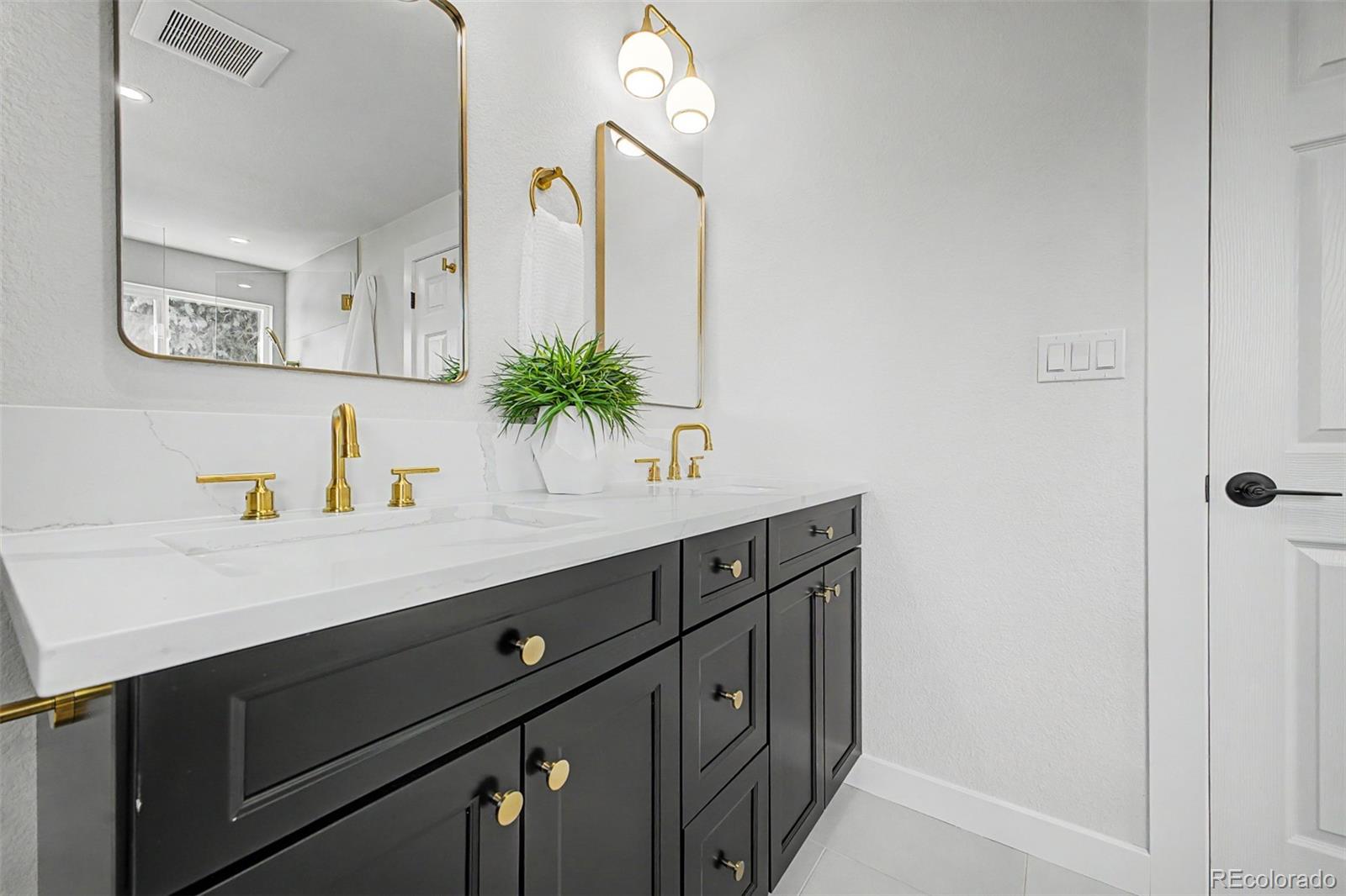 MLS Image #14 for 10600 w 60th avenue,arvada, Colorado