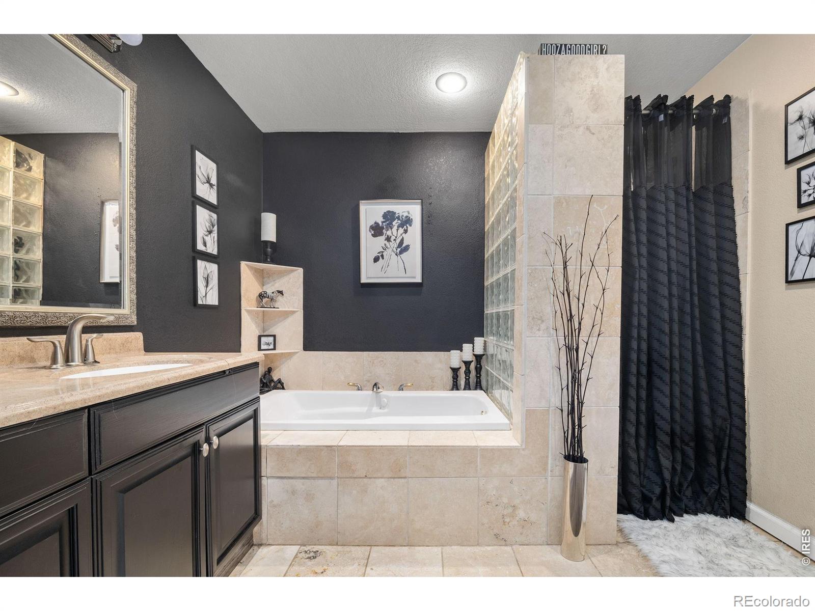 MLS Image #38 for 6691 s abilene way,centennial, Colorado